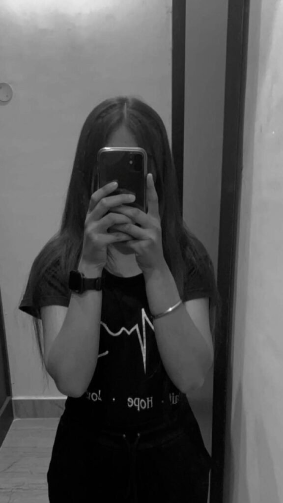 Black and white Dp For Girls attitude