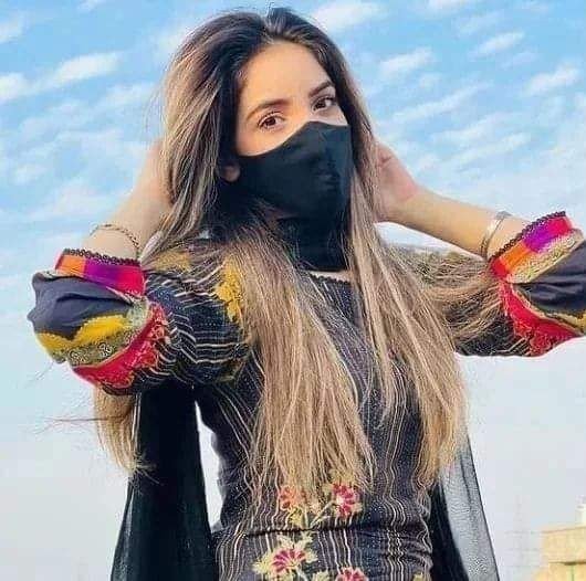 Attitude Mask girl pic