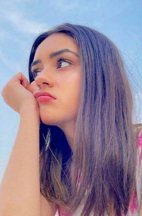 Real Simple Girl Image